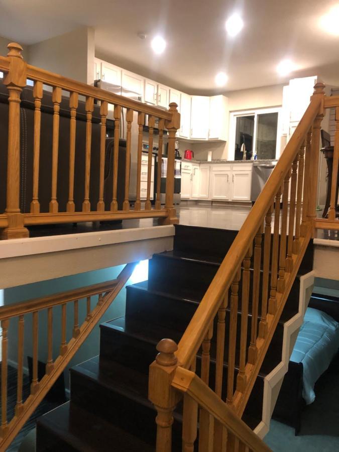 Milehi Vacation Home Pet Friendly ออโรรา ภายนอก รูปภาพ