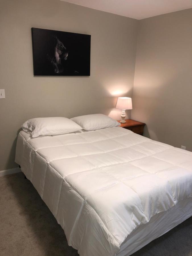 Milehi Vacation Home Pet Friendly ออโรรา ภายนอก รูปภาพ